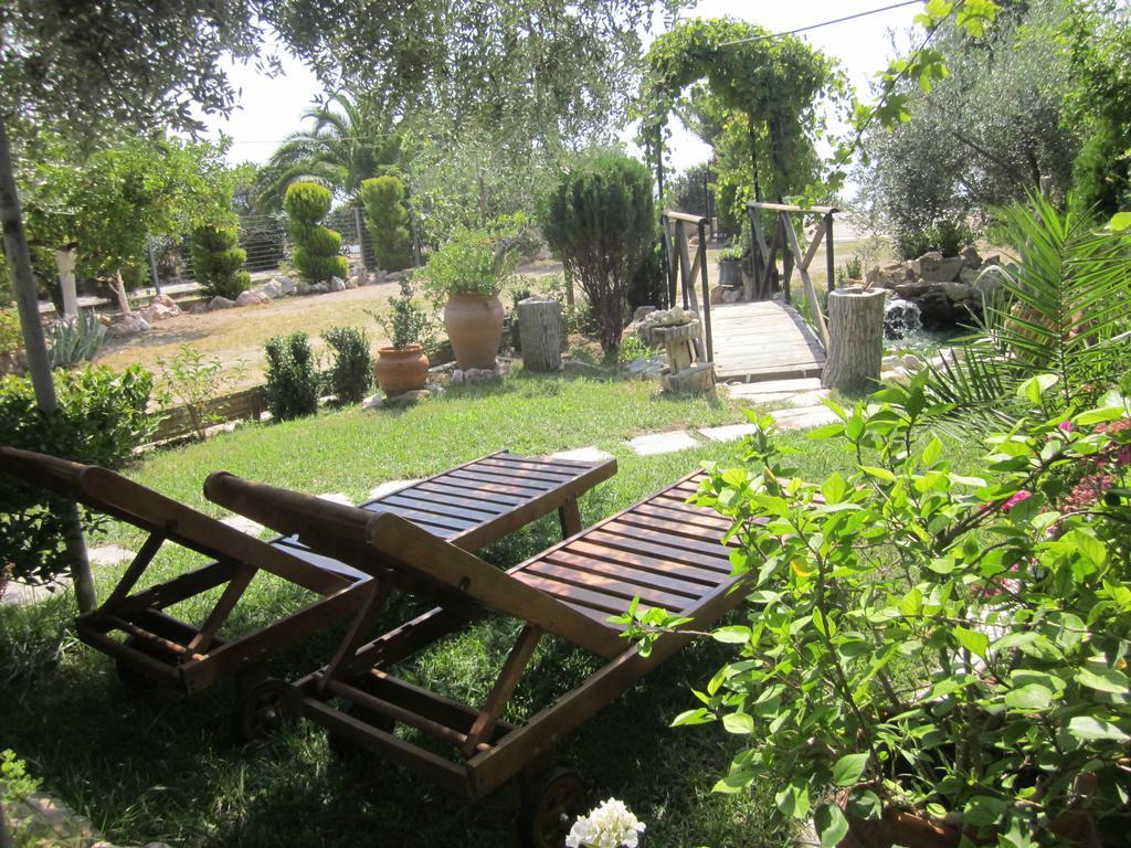 Tina Rooms Gialtra Exterior photo